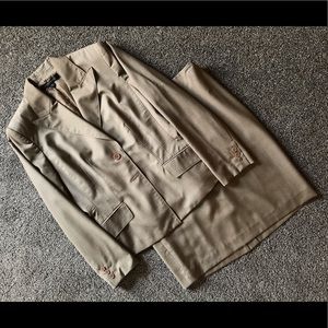 Business Suit - Anne Klein - Size 10